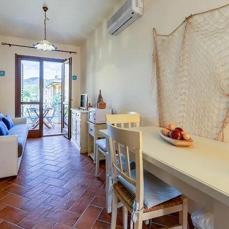 Del Colle By Interhome Lejlighed